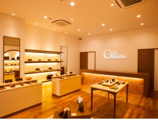 実店舗内装.jpg
